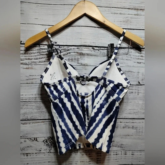 Athleta Tie Dye Wavebreak Molded Cup Tankini Swim Top in Blue White size Small - Picture 3 of 5